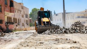 Harran İlçe Merkezinde Kilitli Parke Taşı Çalışmaları Sürüyor 