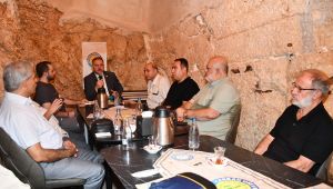 Harran Üniversitesi Rektörü Prof. Dr. Güllüoğlu Yazar Ve Edebiyatçılarla Buluştu