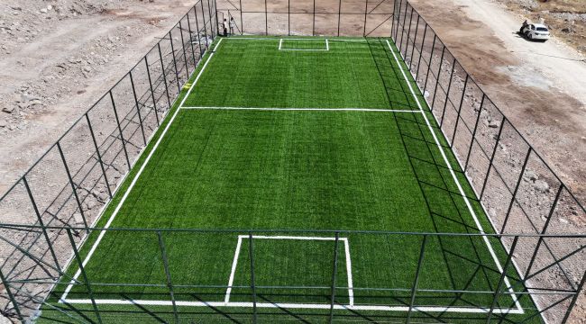 Seyrantepe’de Gençler İçin Yeni Semt Sahası Kazandırılıyor