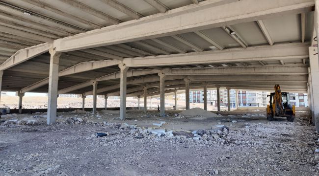 Seyrantepe'de Modern Semt Pazarı Yükseliyor