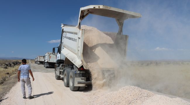 Siverek Kırsalında Yol Çalışmaları Hızlandı