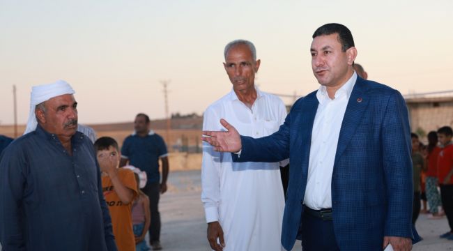 Başkan Özyavuz Müjdeyi Verdi: Her Mahalleye Bir Halı Saha Yapacağız