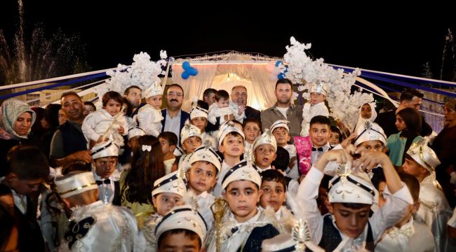 Büyükşehir, Toplu Sünnet Şöleni İle Yetim Ve İhtiyaç Sahibi Çocukları Sevindirdi