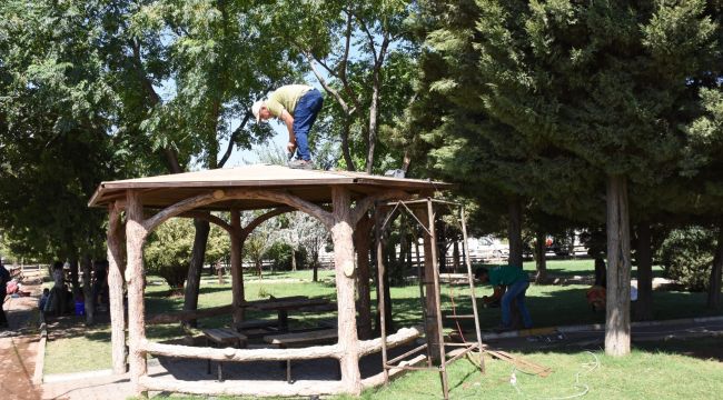 Hilvan Belediyesi’nden Park ve Oyun Gruplarına Düzenli Bakım