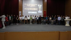 Karaköprü Belediyesi’den Başarılı Öğrencilere Ödül 