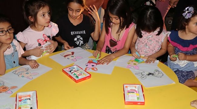 Karaköprü'de Çocuklar Gezici Kütüphane Etkinliğiyle Eğlendi