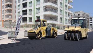 Mehmetçik Mahallesi’nde Asfalt Serimi Devam Ediyor
