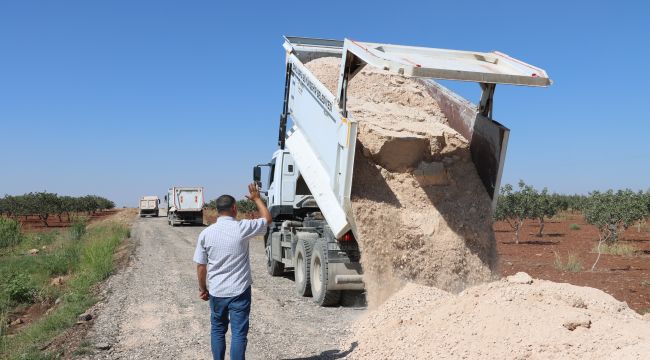 Büyükşehir, Hilvan’da Kırsal Yollları Yeniliyor