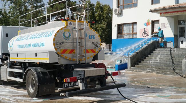 Haliliye Belediyesi'nden Okullarda Eğitim Öncesi Temizlik Seferberliği