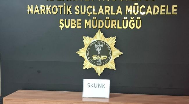 Şanlıurfa'da Yolcu Otobüsünde 1 Kilo Skunk Ele Geçirildi: 1 Kişi Tutuklandı