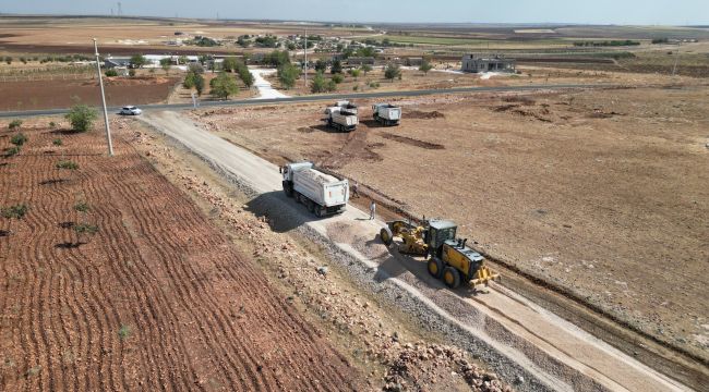 Büyükşehir Belediyesi, Hilvan Kırsalında Ulaşımı Rahatlatıyor