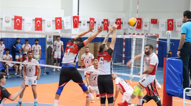 Büyükşehir Belediyespor, İki Galibiyetle Zirveye Yerleşti  