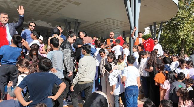 Cumhuriyet Bayramı Coşkusu Çocuk Oyun Dünyasında Yaşandı