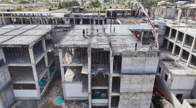 Harran Devlet Hastanesi'nde Katlar Yükseliyor