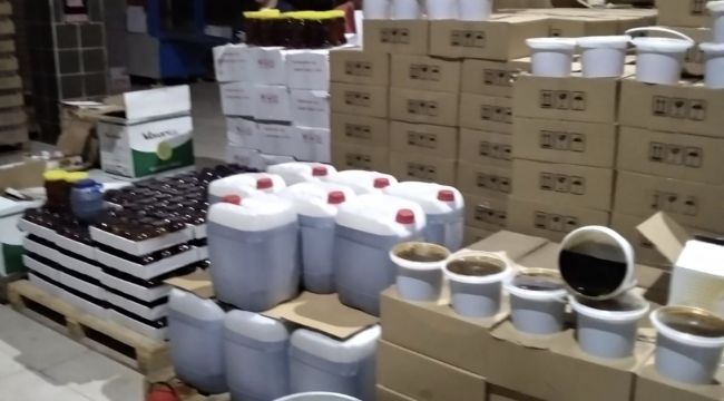 Şanlıurfa’da Kaçak Pekmez ve Nar Ekşisi Üretimine Baskın: 50 Ton Ürün Ele Geçirildi
