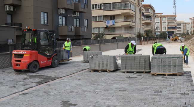 Yol Atağını Sürdürüyor: Mahalleler Yenileniyor