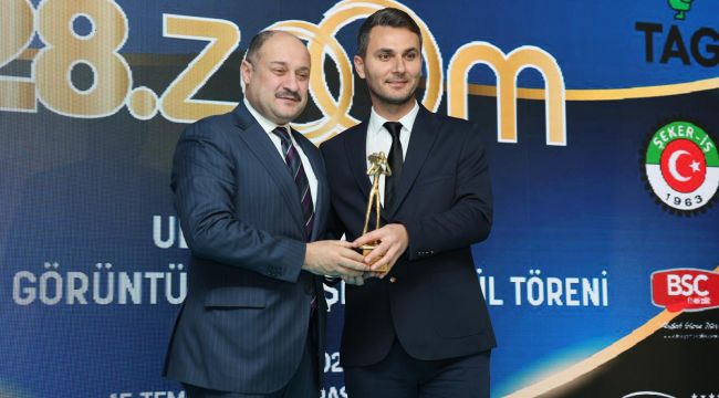 Başkan Gülpınar’a “Yılın En Şeffaf Belediye Başkanı” Ödülü