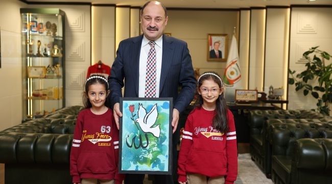 Başkan Gülpınar, Başarılı Öğrencileri Makamında Ağırladı