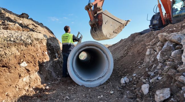 Bozova’da Deforme Olan Yol Yenileniyor