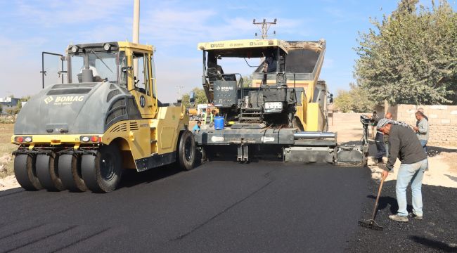 Büyükşehir, İmam Bakır Türbesi Yolunu Sıcak Asfaltla Yeniledi
