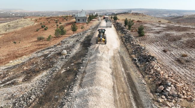 Büyükşehir, Kırsal Yollarda Konforu Artırıyor