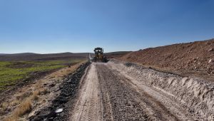 Büyükşehir, Kırsalda Bozuk Yol Bırakmıyor