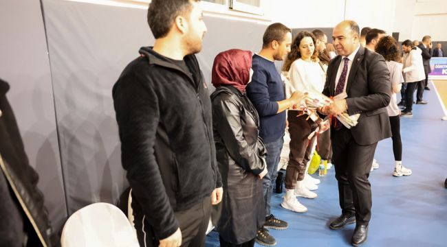 Karaköprü’de Öğretmenler Voleybol Turnuvası Görkemli Finalle Tamamlandı