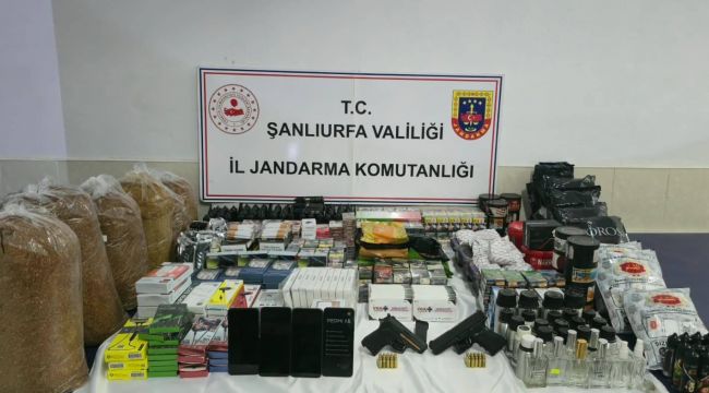 Şanlıurfa’da Kaçak Ürün Operasyonu: Ruhsatsız Silah ve Binlerce Kaçak Ürün Ele Geçirildi