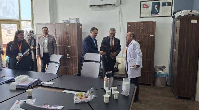 Yıldız ve Öge'den Öğretmenler Günü jesti