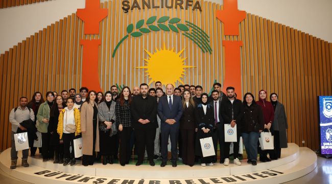 Başkan Gülpınar, Üniversiteli Gençlerle Buluştu