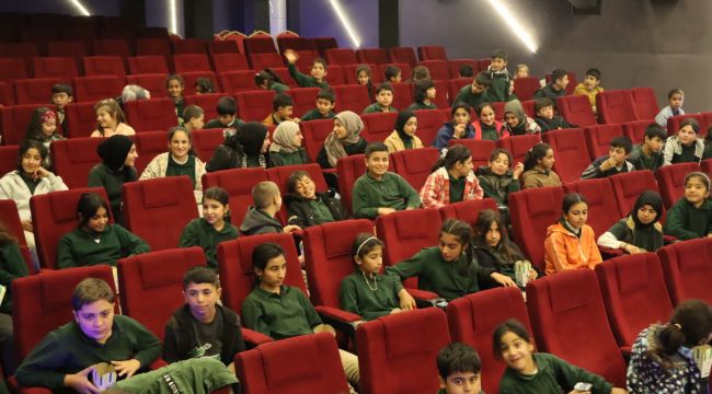 Büyükşehir’den Öğrencilere Sinema Keyfi