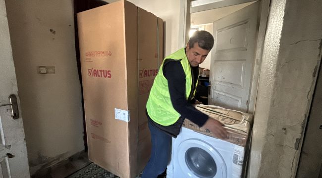 Destekler Adreslere Ulaşıyor Eyyübiye’de Yetimin Yüzü Gülüyor