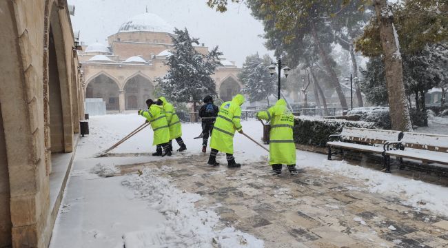 Eyyübiye’de Yıl Sonu Kar Mesaisi Erken Başladı