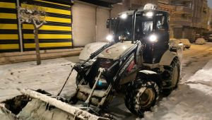 Haliliye'de Kar Mesaisi Gece de Sürdü