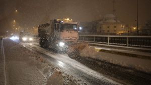 Şanlıurfa Büyükşehir Belediyesi Kar Mesaisinde