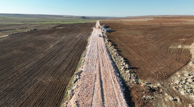 Şanlıurfa’da 3 İlçeyi Bağlayan Grup Yolu Beton Yol Oluyor