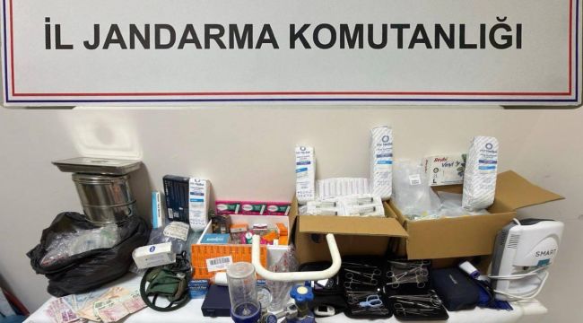 Şanlıurfa’da Kaçak Sağlık Merkezine Jandarma Baskını: 600 Bin TL’lik Malzeme Ele Geçirildi