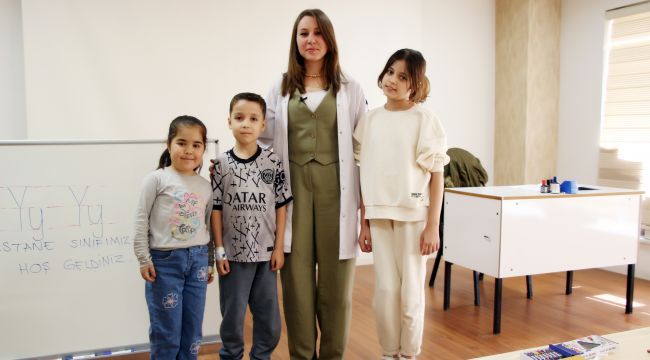 Şanlıurfa Eğitim ve Araştırma Hastanesi’nde Hastane Sınıfı Uygulaması Çocukların Eğitim Sürekliliğini Sağlıyor