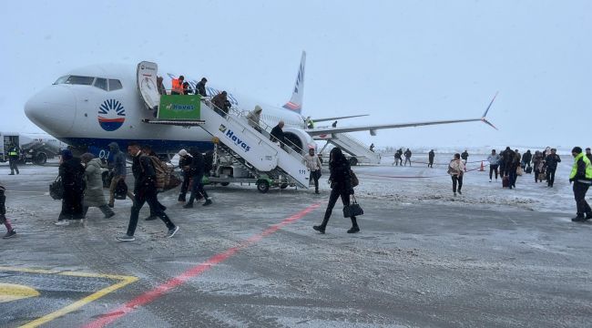 Şanlıurfa GAP Havalimanı’nda Kar Engeli Yok: Uçuşlar Aksamadan Sürüyor