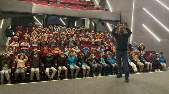 Şanlıurfa’nın Gençleri İçin El Ele: İz Bırakanlar Cemiyeti Sahada