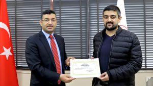 Dr. Furkan Şen’e ROP Taramalarındaki Özverili Çalışmaları Nedeniyle Teşekkür Belgesi