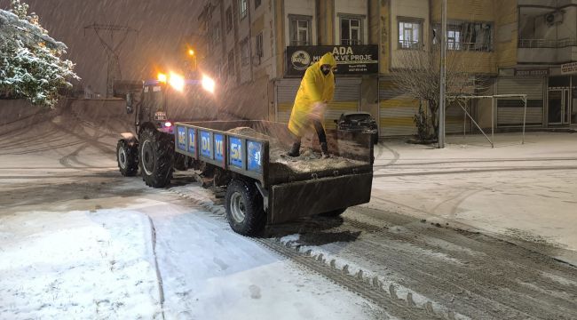 Haliliye Belediyesi Ekipleri Gece Boyunca Sahada