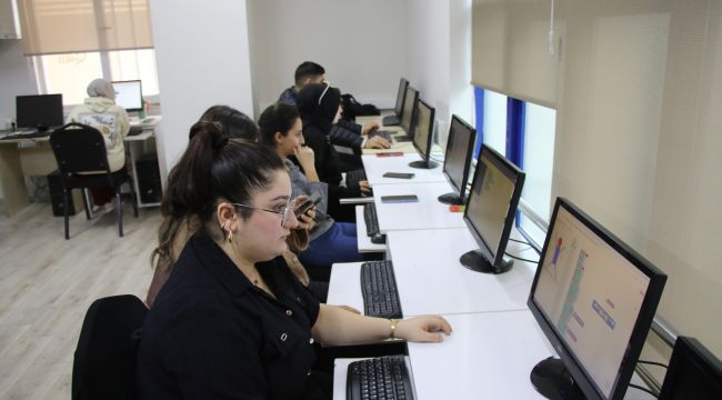 Haliliye’de Teknoloji Hamlesi: Gençler Yarınlara Hazırlanıyor