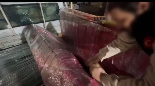 Şanlıurfa'da Kaçakçılığa Büyük Darbe: 40 Bin Paket Kaçak Sigara Ele Geçirildi