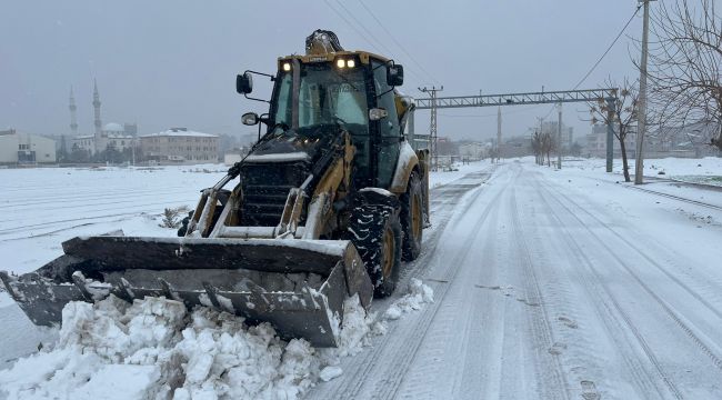 Suruç’ta Karla Mücadele Çalışmaları Aralıksız Sürdürüldü