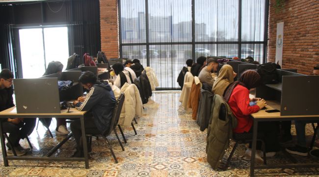 Başkan Canpolat’tan Eğitime Tam Destek: Gençlere Ücretsiz İnternet