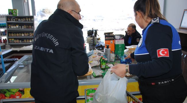 Büyükşehir, 4 Milyon Tl’lik Tarihi Geçmiş Gıdayı Toplattı