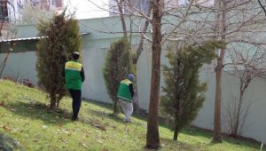 Karaköprü’de Parklarda Yaz Hazırlığı