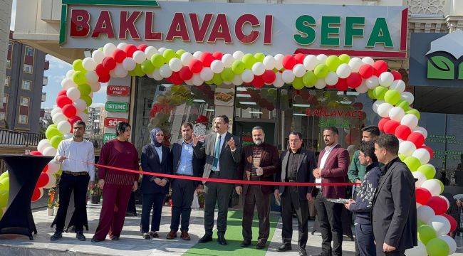 Şanlıurfa'da Yeni Bir Lezzet Durağı: Baklavacı Sefa Açıldı