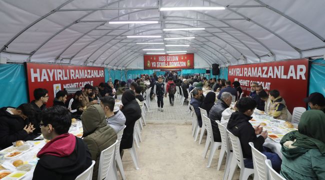 Başkan Canpolat Ve Vekil Yazmacı, İftar Sofrasında Vatandaşlarla Buluştu